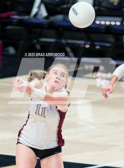 Thumbnail 1 in Hickory vs. Seaforth (NCHSAA 5A Final) photogallery.