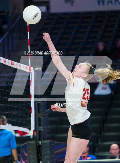 Thumbnail 2 in Hickory vs. Seaforth (NCHSAA 5A Final) photogallery.