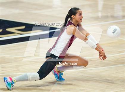 Thumbnail 3 in Hickory vs. Seaforth (NCHSAA 5A Final) photogallery.