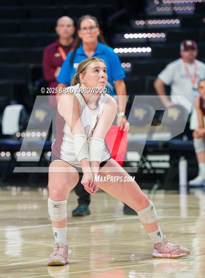 Thumbnail 2 in Hickory vs. Seaforth (NCHSAA 5A Final) photogallery.