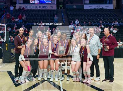 Thumbnail 2 in Hickory vs. Seaforth (NCHSAA 5A Final) photogallery.