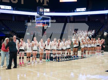 Thumbnail 1 in Hickory vs. Seaforth (NCHSAA 5A Final) photogallery.