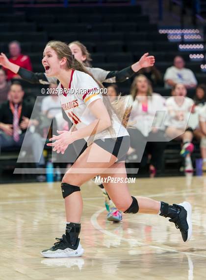 Thumbnail 2 in Hickory vs. Seaforth (NCHSAA 5A Final) photogallery.