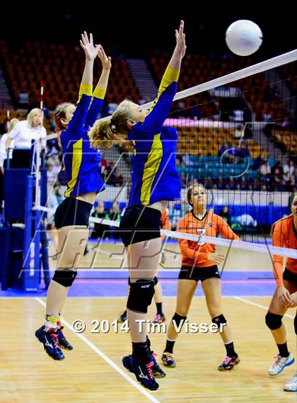 Thumbnail 3 in Weldon Valley vs. Flagler (CHSAA 1A Playoff) photogallery.