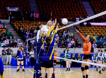 Thumbnail 2 in Weldon Valley vs. Flagler (CHSAA 1A Playoff) photogallery.