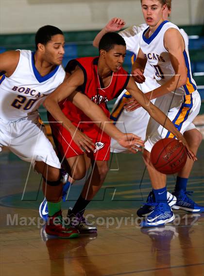 Thumbnail 2 in Brookfield vs. New Fairfield photogallery.