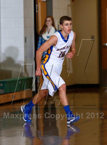 Thumbnail 3 in Brookfield vs. New Fairfield photogallery.