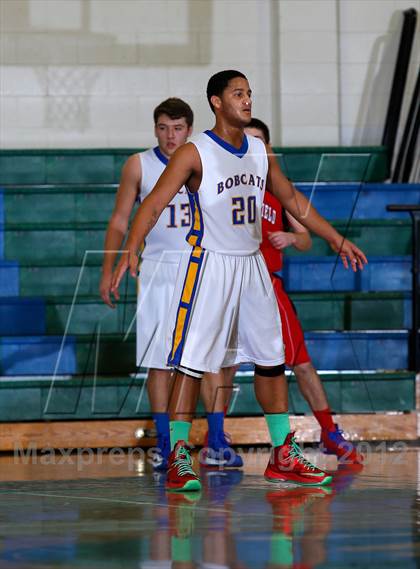 Thumbnail 2 in Brookfield vs. New Fairfield photogallery.