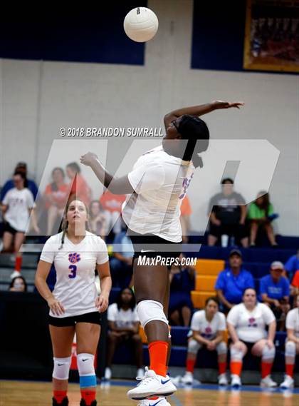 Thumbnail 2 in Billingsley @ Chilton County photogallery.