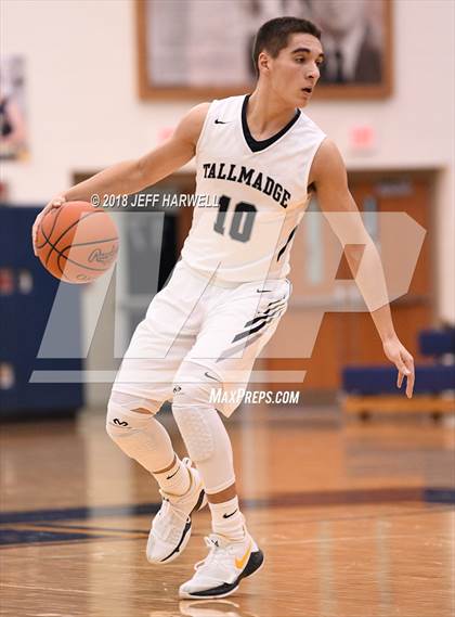 Thumbnail 2 in Highland @ Tallmadge photogallery.