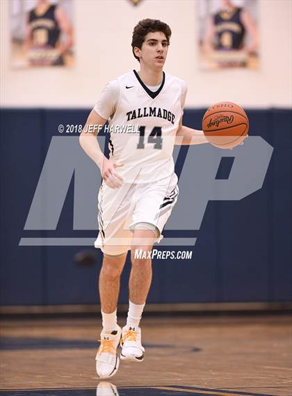 Thumbnail 3 in Highland @ Tallmadge photogallery.
