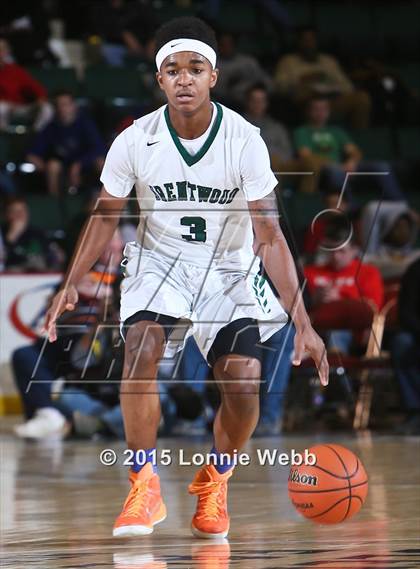 Thumbnail 1 in Brentwood vs Aquinas Institute (NYSPHSAA Class AA Semifinal) photogallery.