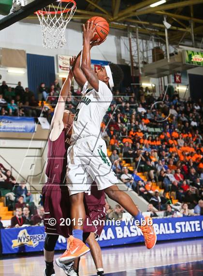 Thumbnail 2 in Brentwood vs Aquinas Institute (NYSPHSAA Class AA Semifinal) photogallery.