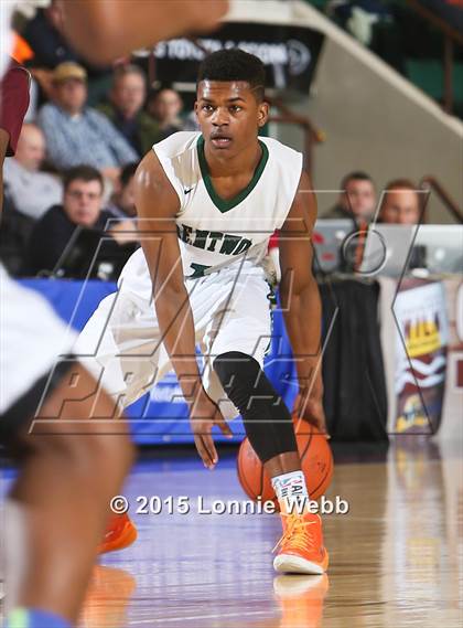 Thumbnail 1 in Brentwood vs Aquinas Institute (NYSPHSAA Class AA Semifinal) photogallery.