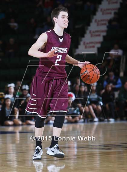 Thumbnail 2 in Brentwood vs Aquinas Institute (NYSPHSAA Class AA Semifinal) photogallery.