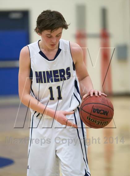 Thumbnail 2 in Nevada Union vs Del Oro photogallery.