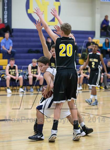 Thumbnail 2 in Nevada Union vs Del Oro photogallery.