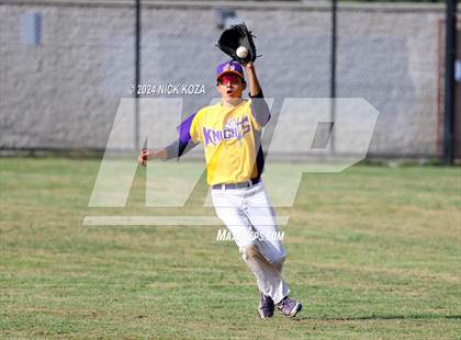 Thumbnail 3 in Firebaugh vs. Lynwood photogallery.