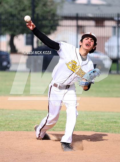 Thumbnail 2 in Firebaugh vs. Lynwood photogallery.