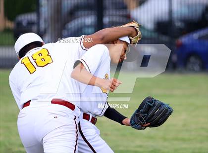 Thumbnail 2 in Firebaugh vs. Lynwood photogallery.