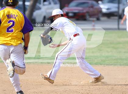 Thumbnail 3 in Firebaugh vs. Lynwood photogallery.