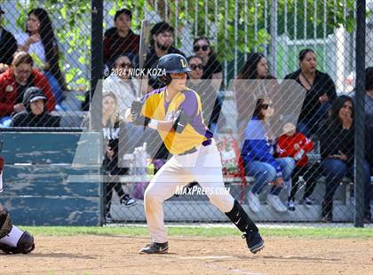 Thumbnail 3 in Firebaugh vs. Lynwood photogallery.