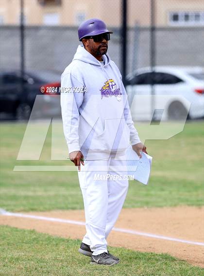 Thumbnail 3 in Firebaugh vs. Lynwood photogallery.