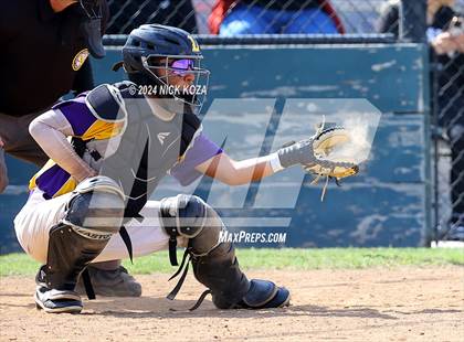 Thumbnail 3 in Firebaugh vs. Lynwood photogallery.