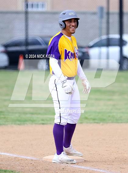 Thumbnail 3 in Firebaugh vs. Lynwood photogallery.