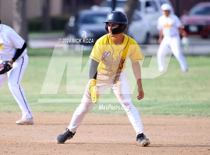 Thumbnail 3 in Firebaugh vs. Lynwood photogallery.
