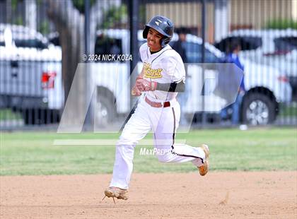 Thumbnail 1 in Firebaugh vs. Lynwood photogallery.