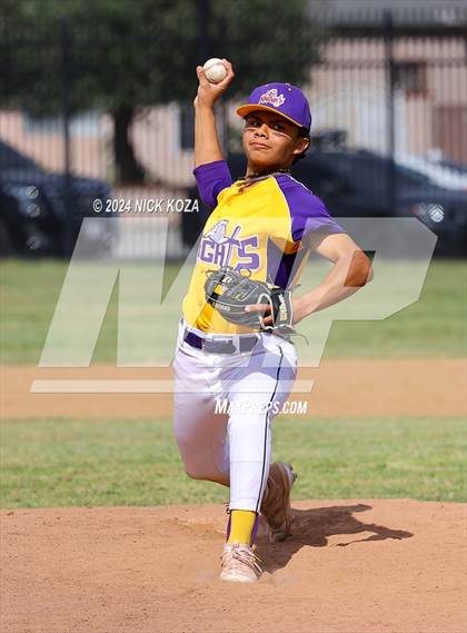 Thumbnail 2 in Firebaugh vs. Lynwood photogallery.