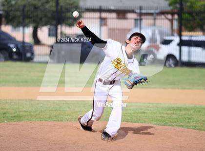 Thumbnail 1 in Firebaugh vs. Lynwood photogallery.