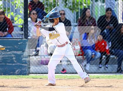Thumbnail 3 in Firebaugh vs. Lynwood photogallery.