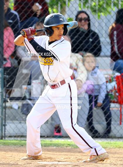 Thumbnail 2 in Firebaugh vs. Lynwood photogallery.