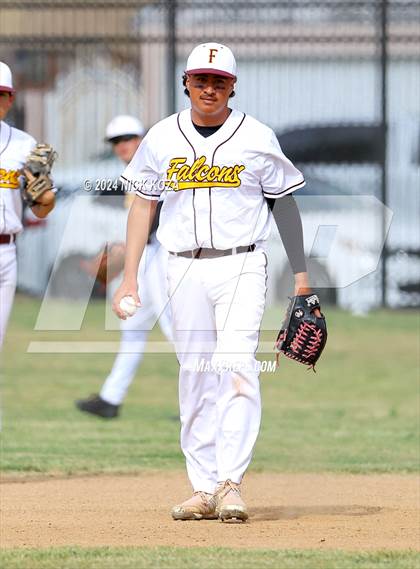 Thumbnail 2 in Firebaugh vs. Lynwood photogallery.