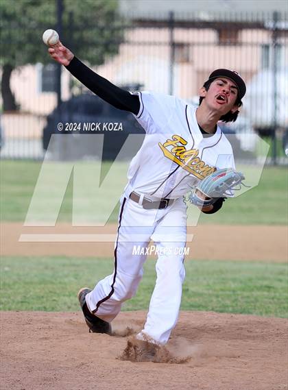 Thumbnail 2 in Firebaugh vs. Lynwood photogallery.