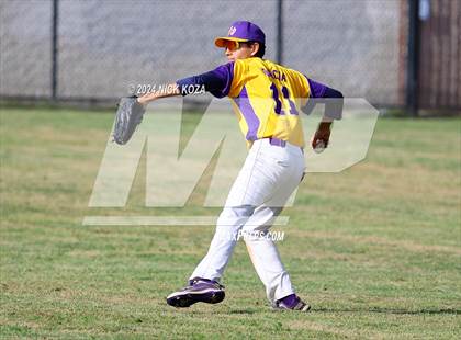Thumbnail 2 in Firebaugh vs. Lynwood photogallery.