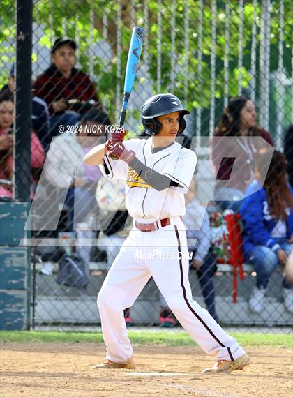Thumbnail 2 in Firebaugh vs. Lynwood photogallery.