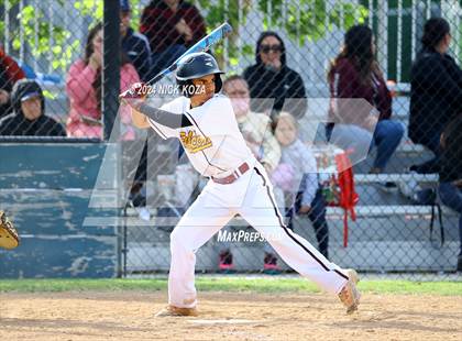 Thumbnail 3 in Firebaugh vs. Lynwood photogallery.