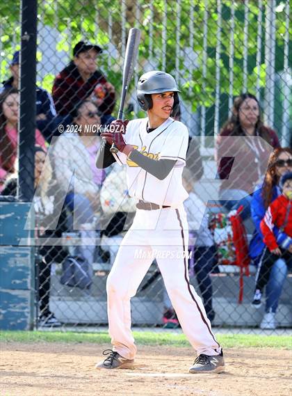 Thumbnail 1 in Firebaugh vs. Lynwood photogallery.