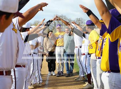 Thumbnail 3 in Firebaugh vs. Lynwood photogallery.