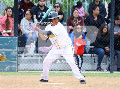 Thumbnail 1 in Firebaugh vs. Lynwood photogallery.