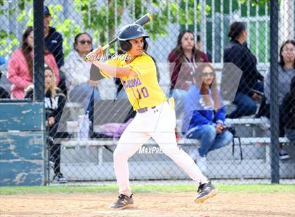 Thumbnail 2 in Firebaugh vs. Lynwood photogallery.