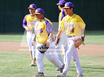 Thumbnail 2 in Firebaugh vs. Lynwood photogallery.
