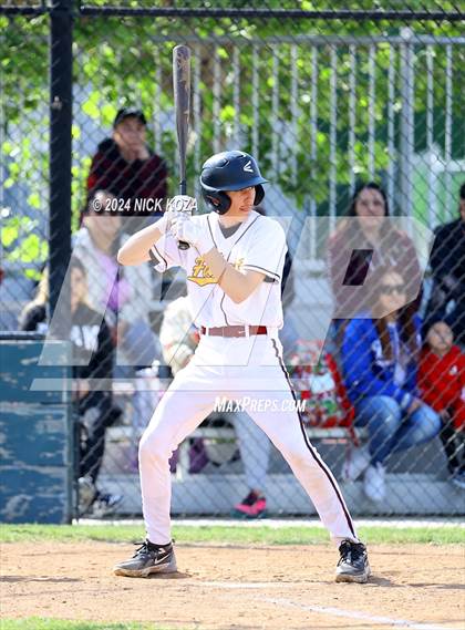 Thumbnail 3 in Firebaugh vs. Lynwood photogallery.