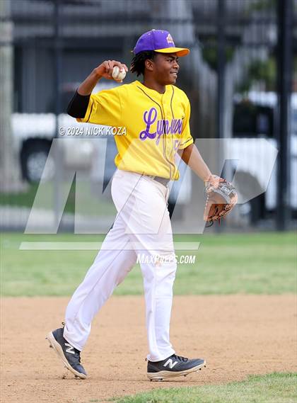 Thumbnail 1 in Firebaugh vs. Lynwood photogallery.