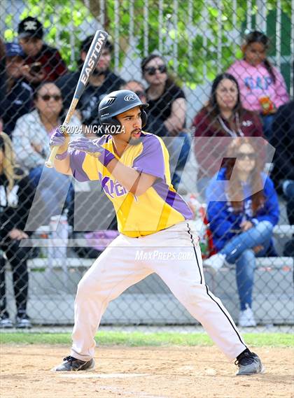 Thumbnail 3 in Firebaugh vs. Lynwood photogallery.