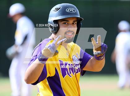 Thumbnail 2 in Firebaugh vs. Lynwood photogallery.