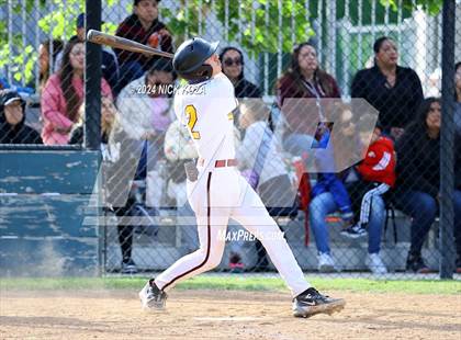 Thumbnail 3 in Firebaugh vs. Lynwood photogallery.